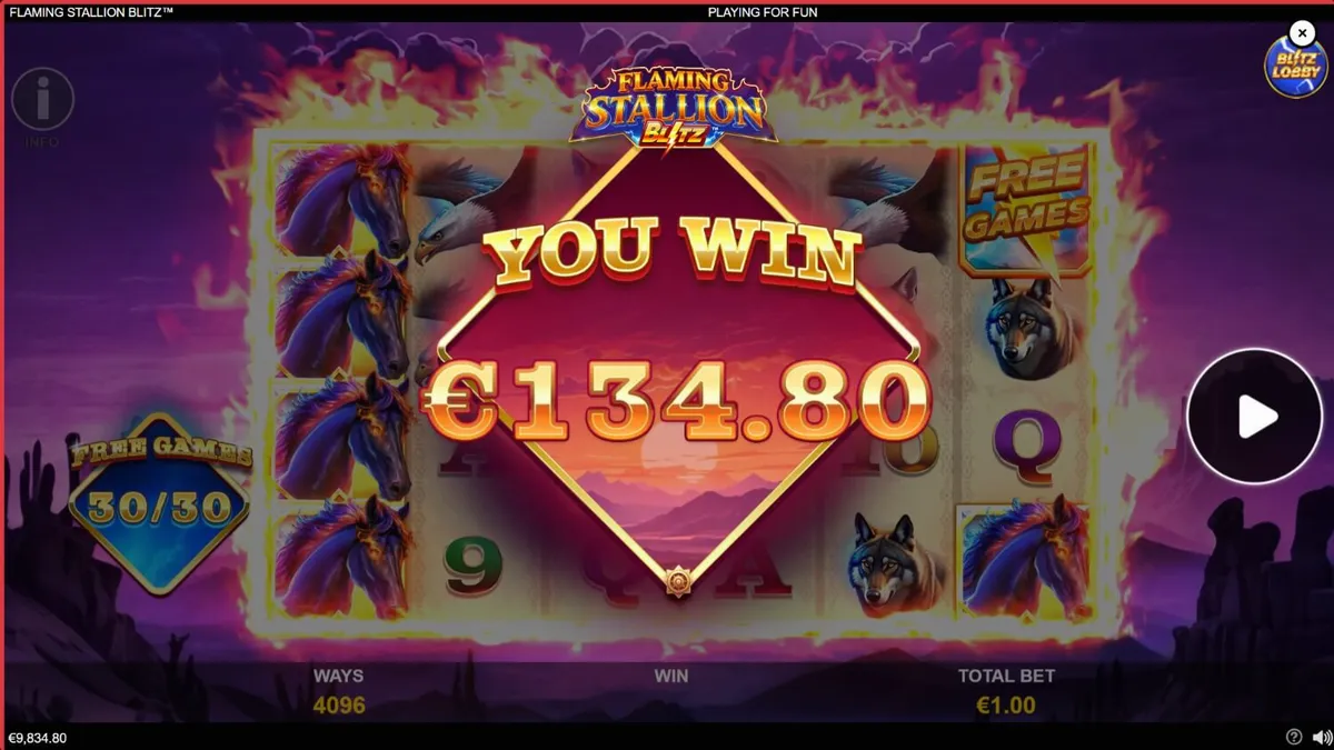 Pemandangan gurun yang membara dengan simbol Flaming Stallion di Flaming Stallion Blitz
